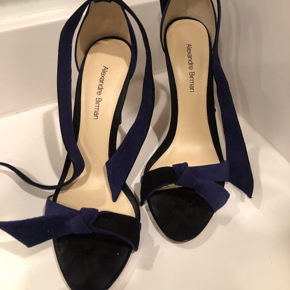 Alexandre Birman Clarita Suede Tie Bow Heels - Picture 4 of 6